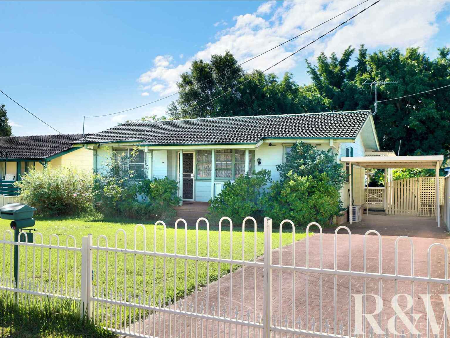 15 Halinda Street Whalan
