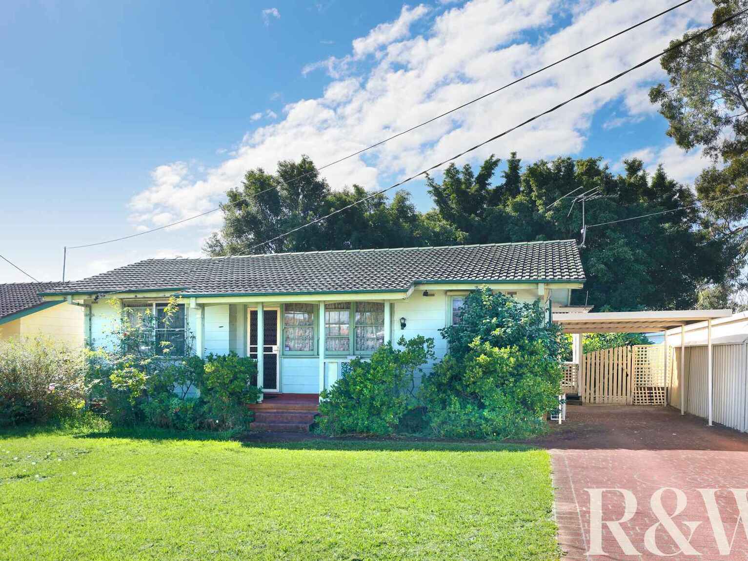 15 Halinda Street Whalan