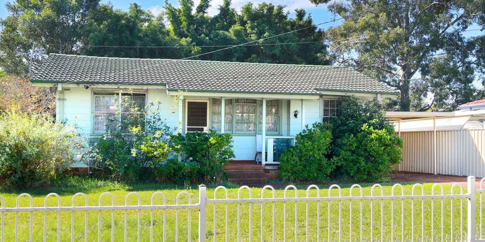 15 Halinda Street Whalan
