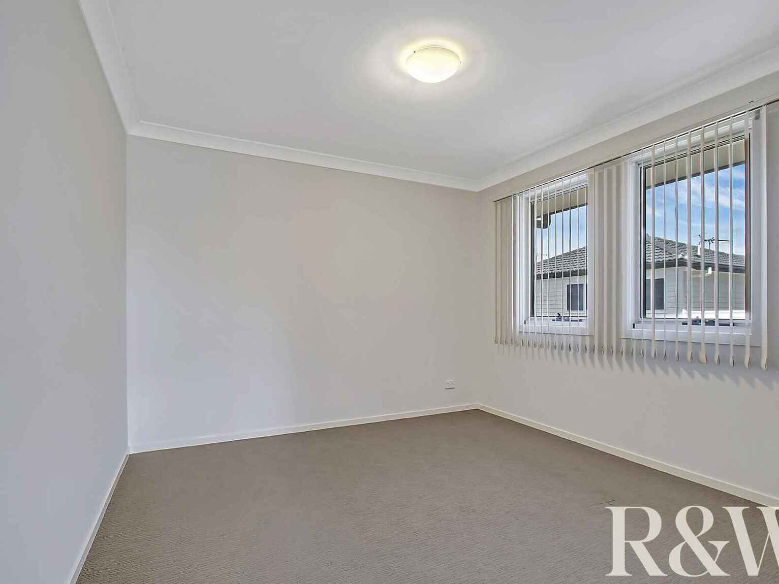 3/21 Sydney Smith Drive Penrith