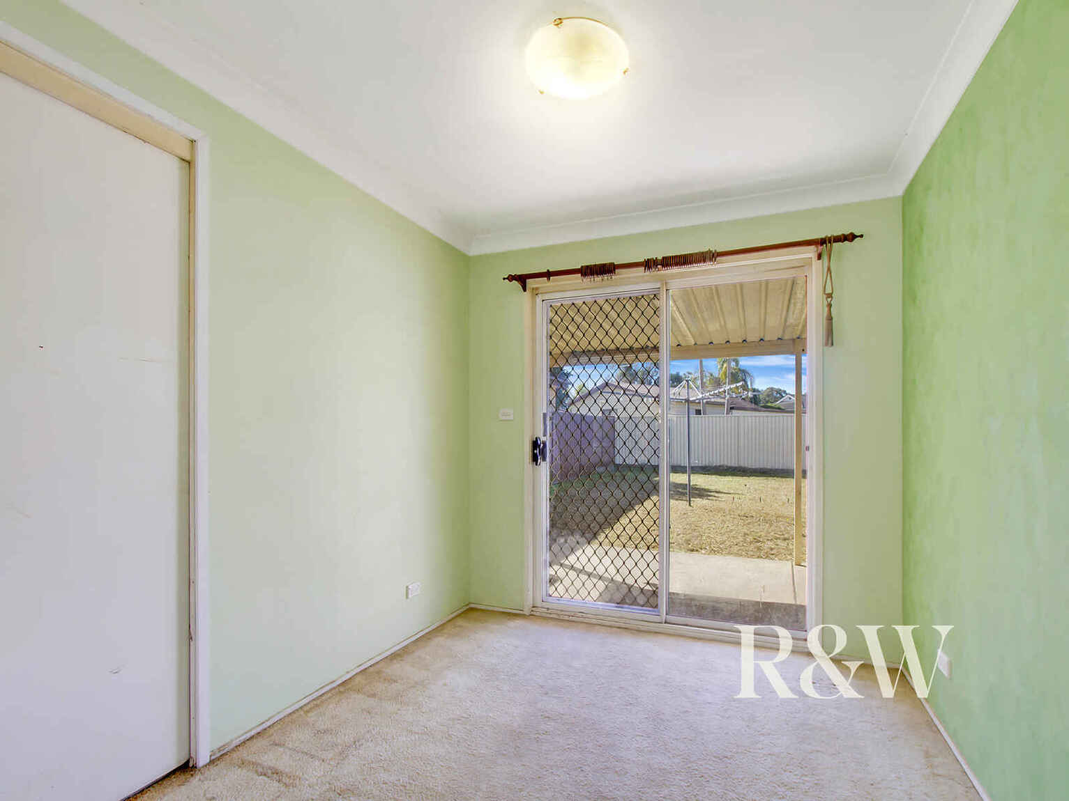 107 Buckwell Drive Hassall Grove