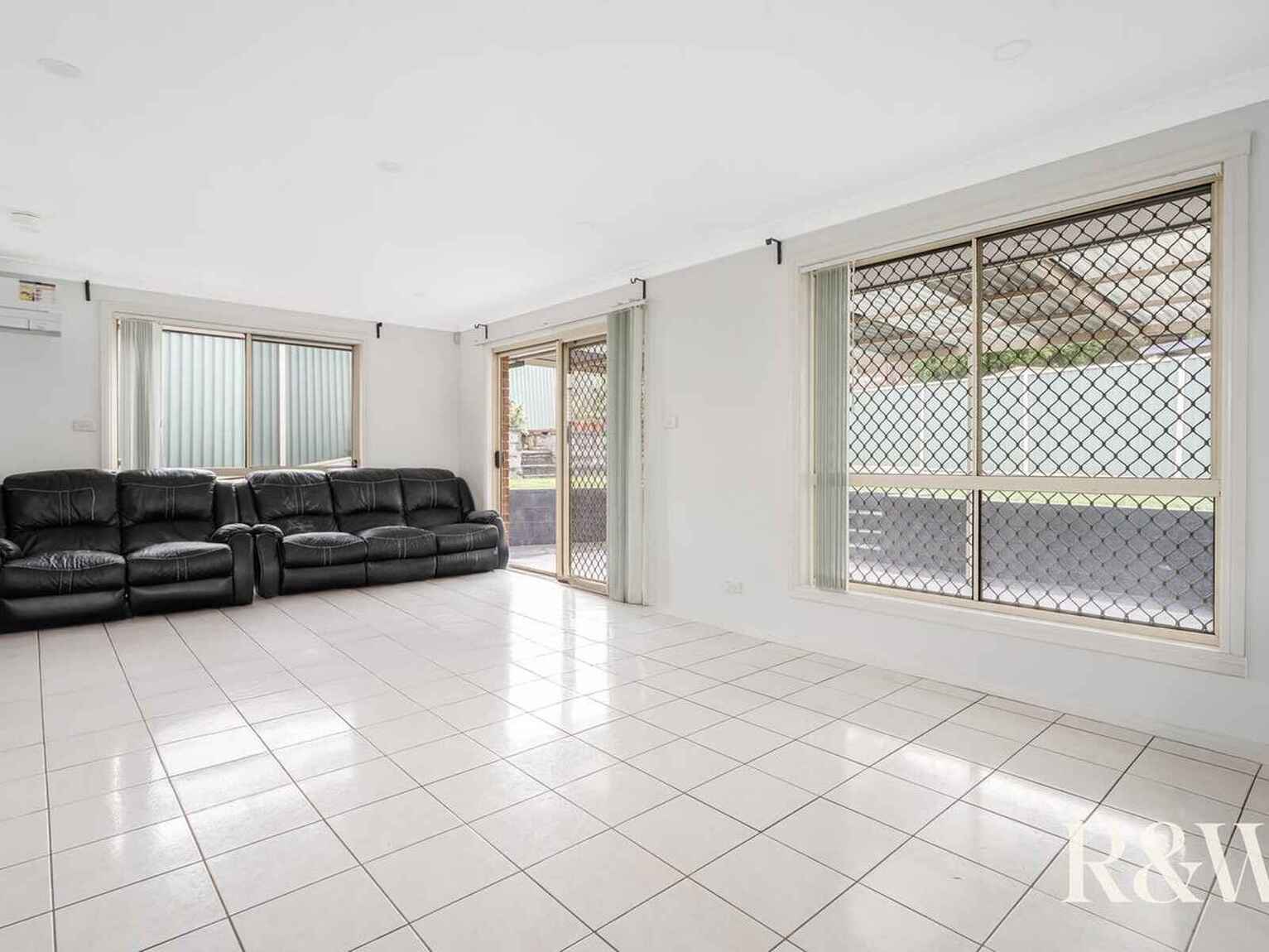 17 Mabuhay Grove Mount Druitt