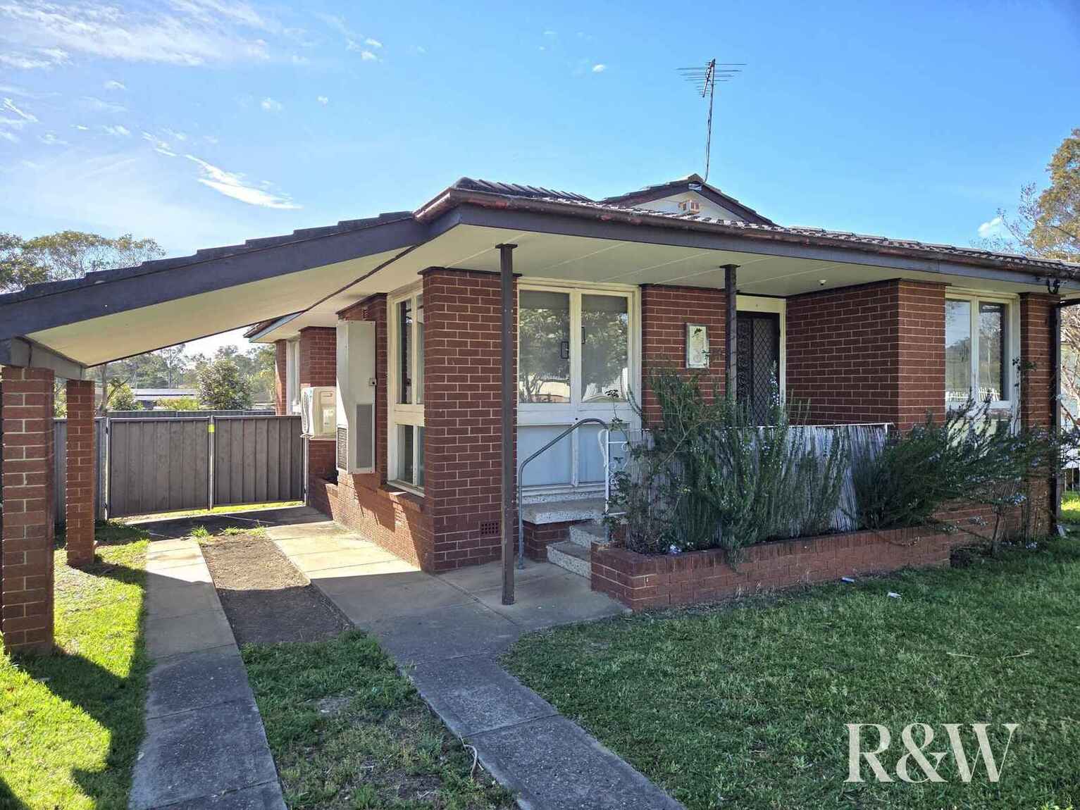 90 Captain Cook Drive Willmot