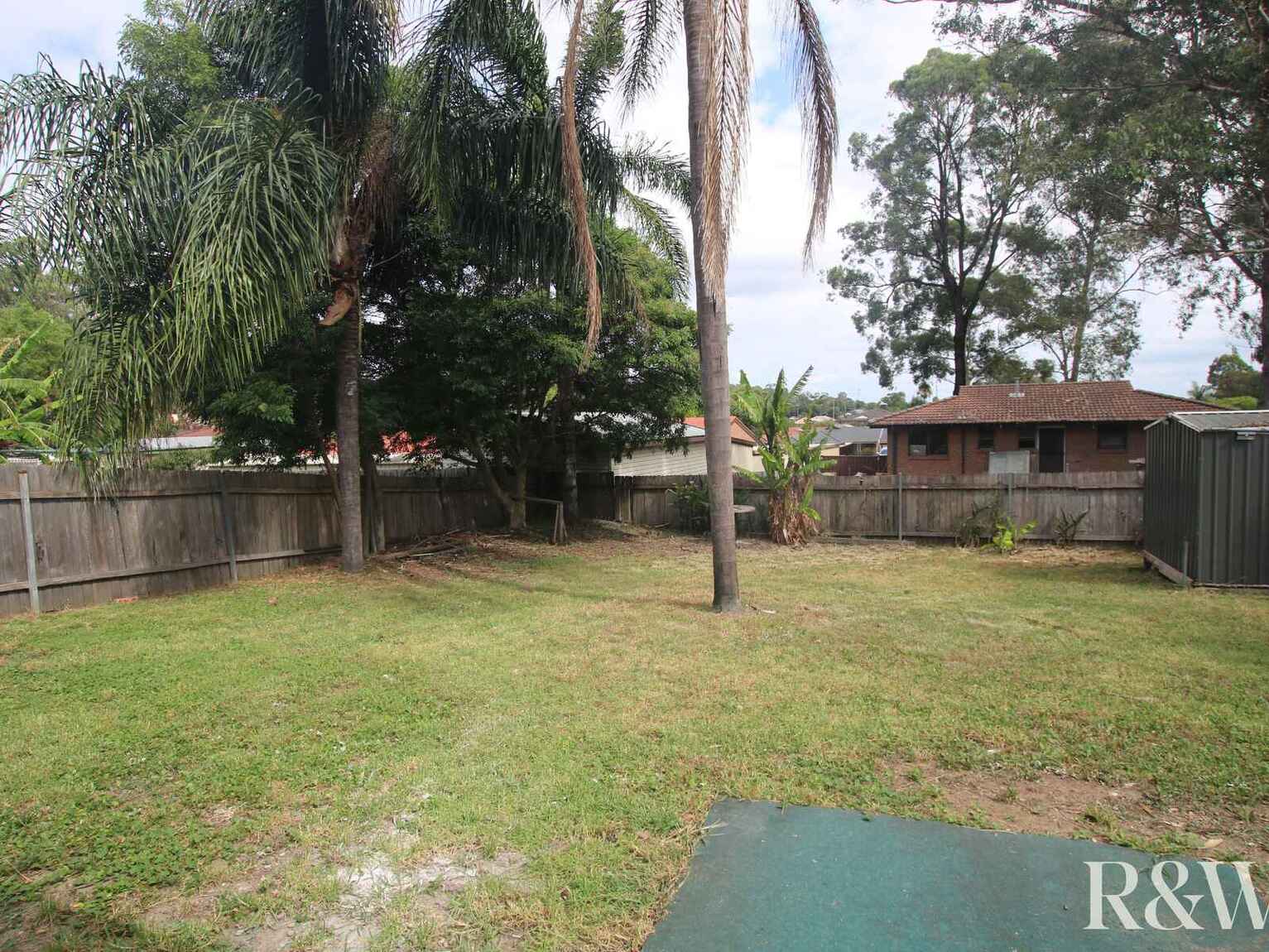 4 Melkarth Place Doonside