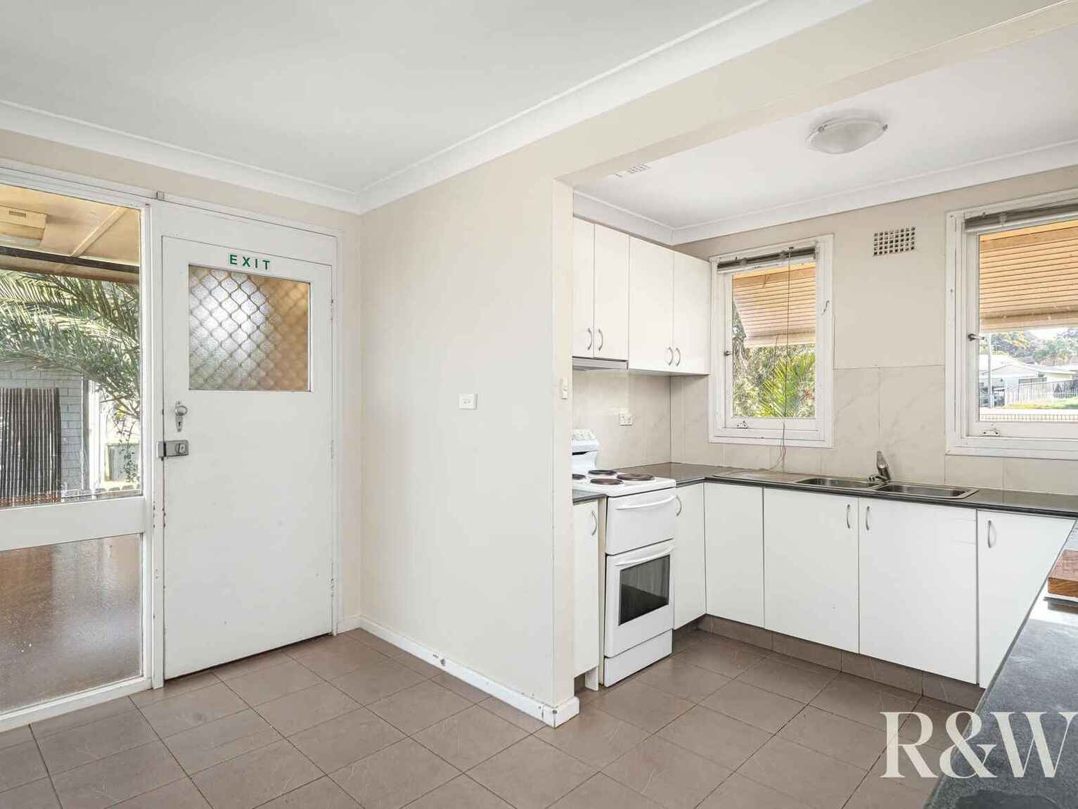 78 Captain Cook Drive Willmot