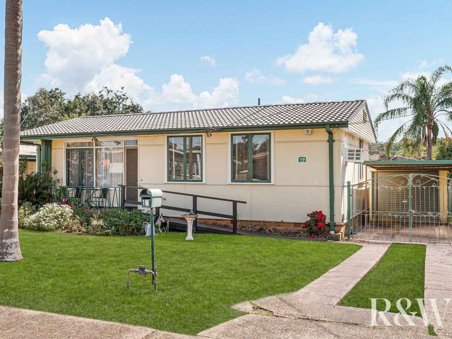 10 Rabaul Avenue Whalan