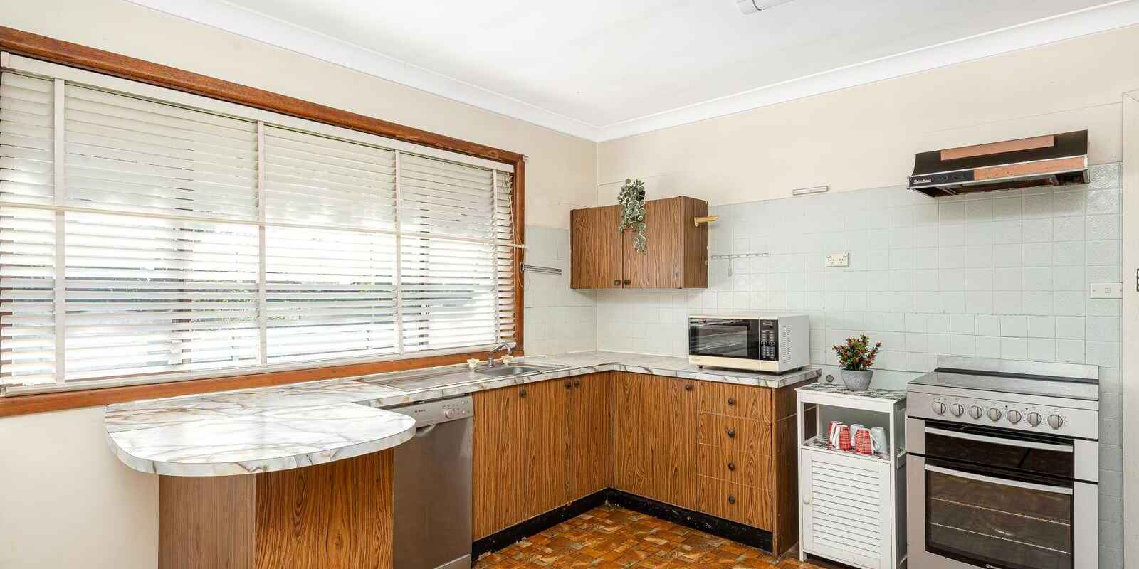 10 Rabaul Avenue Whalan