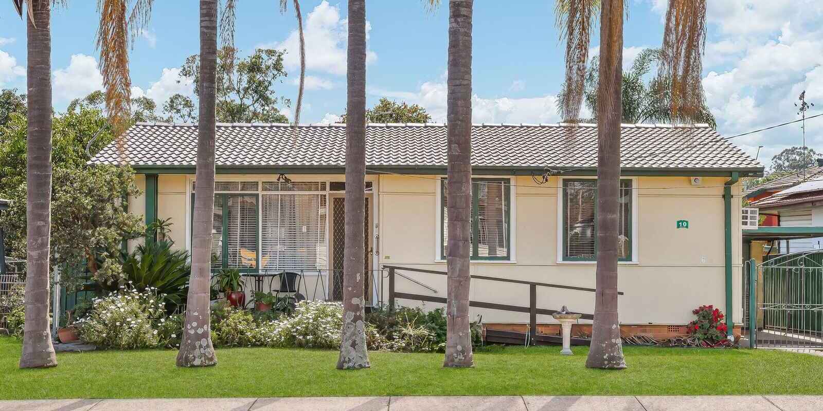 10 Rabaul Avenue Whalan