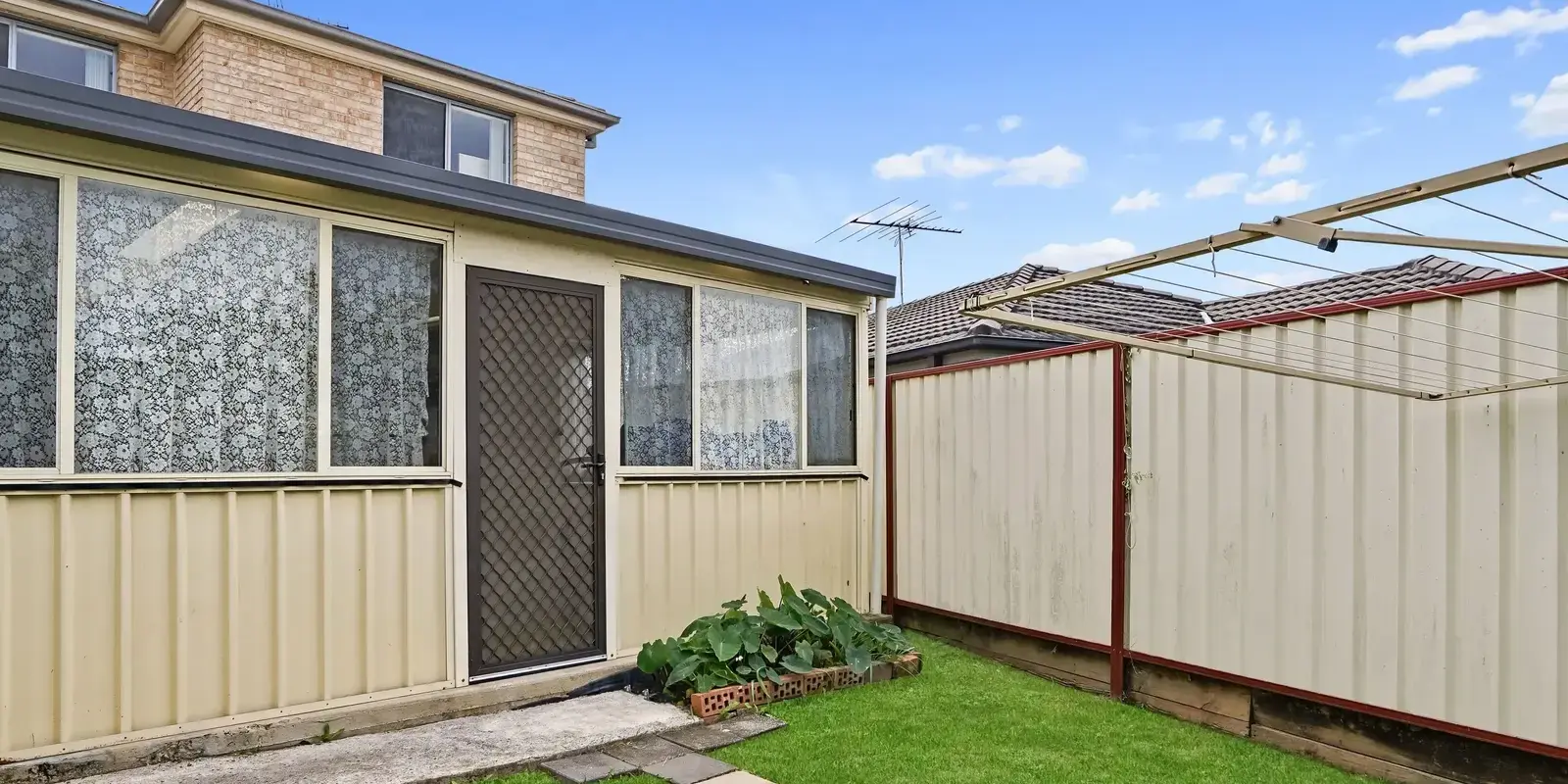 8 Theodore Place Rooty Hill