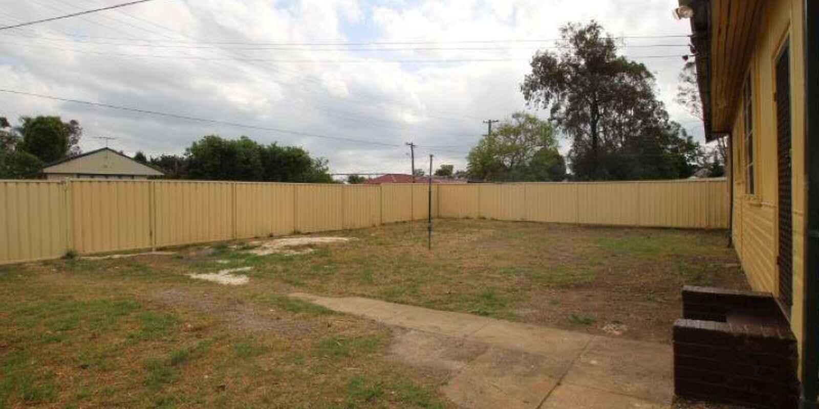 9 Griffiths Street North St Marys