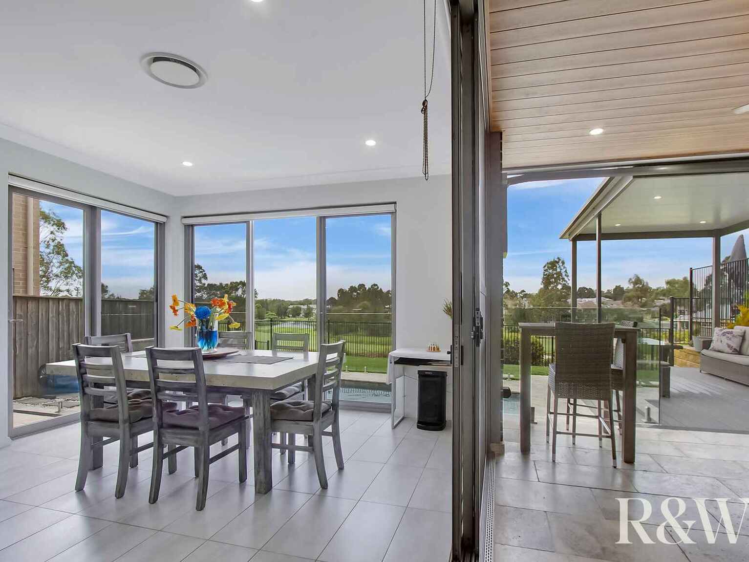 8 Aspect Crescent Colebee
