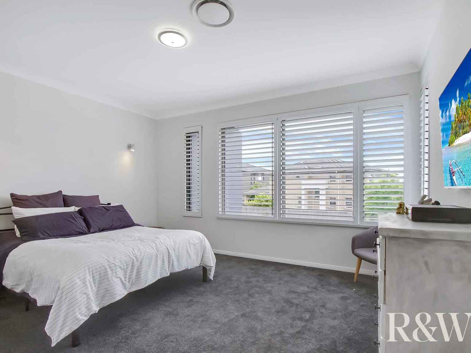 8 Aspect Crescent Colebee